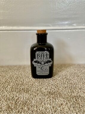 NWOT Bat Balm TJ Maxx Ceramic Potion Bottle Halloween Spooky Home Decor